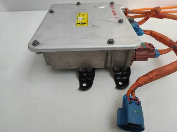 Boîte de jonction régulateur Tesla Model S OEM 102884301B image 5