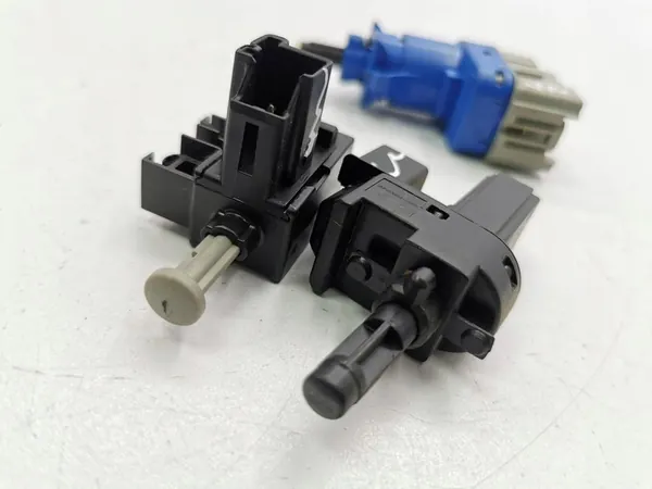 Komplett bromspedalsensor Ford Kuga II 2014 OEM image 7