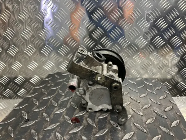 Bomba da direção Peugeot 607 2.7 D image 3