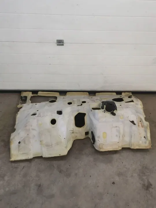 Isolamento de antepara Hyundai Kona OEM 84120-J9100 image 4