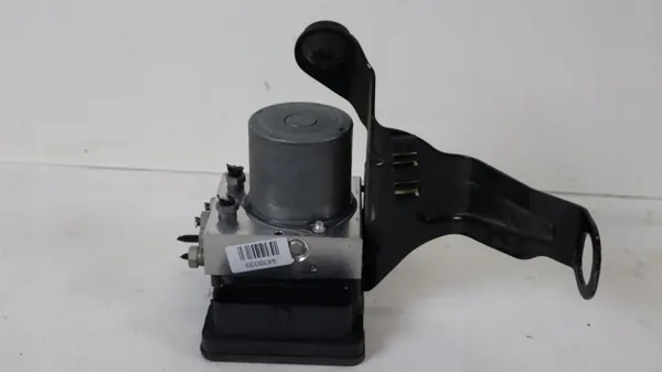Bomba ABS Volvo XC40 OEM 32281471 - Usado image 3