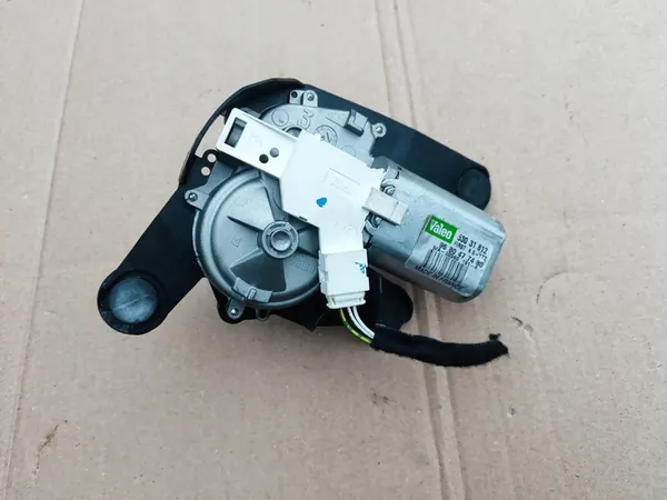 PEUGEOT 3008 Heckwischermotor und Arm 9680477480 image 2