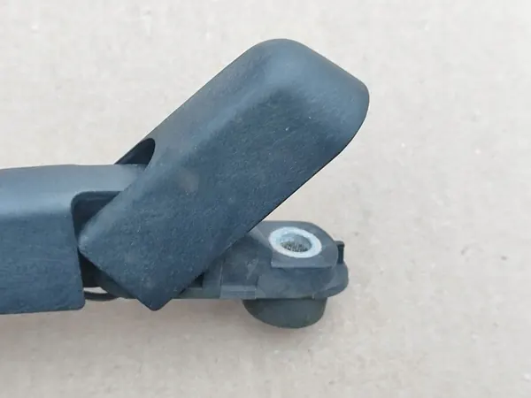 PEUGEOT 3008 Heckwischermotor und Arm 9680477480 image 5