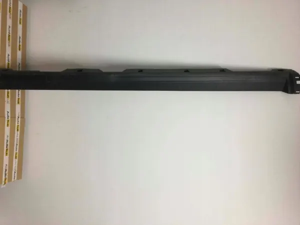 OEM LR128587 Vasen kynnyssuojus Land Rover Discovery Sport image 4