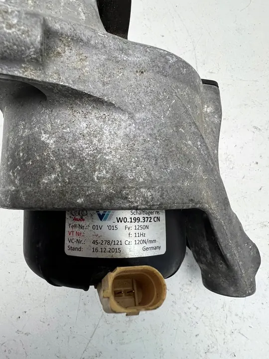 AUDI Moottorin tuki Oikea 8W0199372AB 8W0199372CN image 3