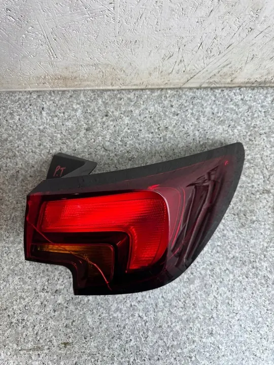 Luz trasera derecha Astra K 2015-2022 image 3