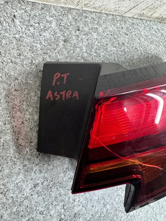 Luz trasera derecha Astra K 2015-2022 image 8