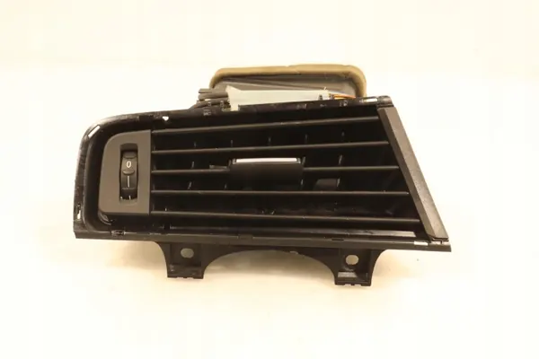 BMW 5 F07 linker luchtrooster OEM F3914259108 image 2