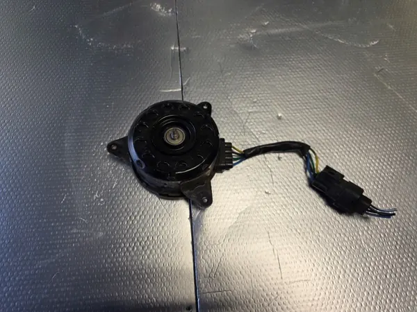 Nissan OE A7511000 AUTO MA Radiatorventilatormotor image 2