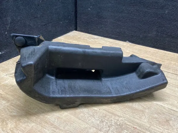 Motorrumsisoleringsskum OEM J8A216A594AD image 2