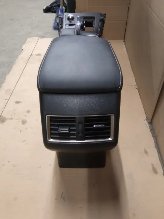 Lexus NX 300h Reposabrazos Elevador OEM G55G - Usado image 3