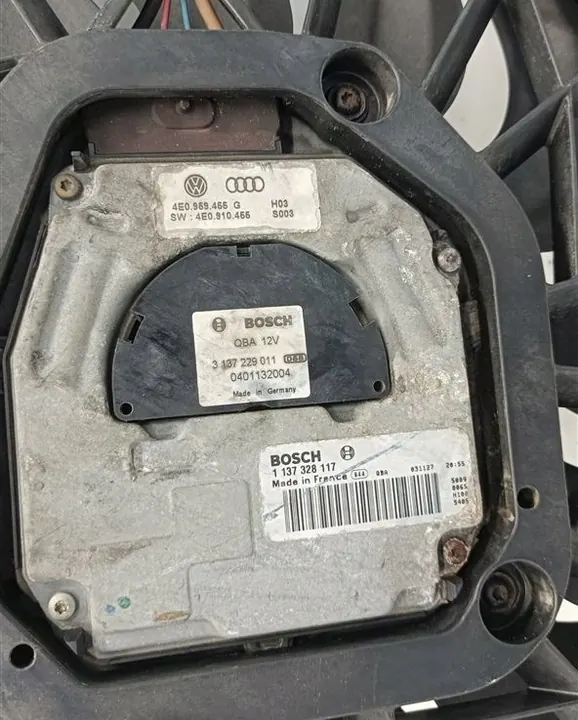 Kylarrubiner Audi A8 D3 4E0121205B / 4E0959455G image 3