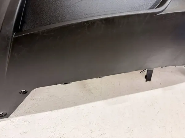 Diffuseur de pare-chocs arrière Tesla OEM 1932604-00-D image 6