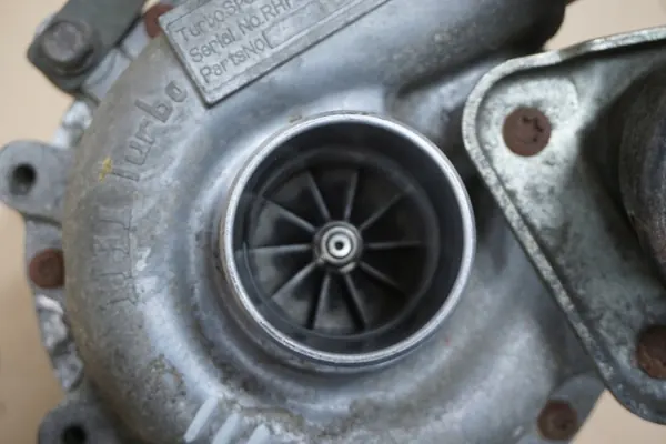 Turbo MAZDA B2500 OEM - Usado 2,5 TD 2001 image 7
