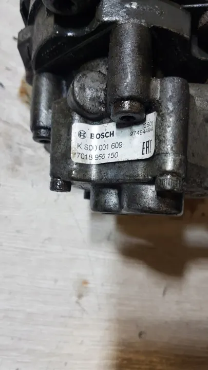 DAF XF 105 Kraftstoffpumpe OEM 1687826 - Gebraucht image 3