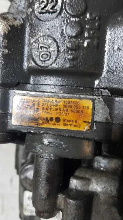 DAF XF 105 Kraftstoffpumpe OEM 1687826 - Gebraucht image 4