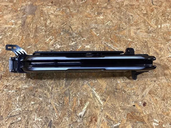 Luz diurna esquerda OEM 9Y0953055A Porsche Cayenne image 2