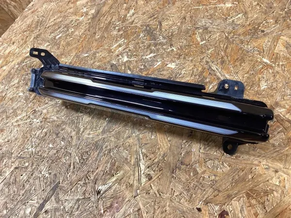 Luz diurna esquerda OEM 9Y0953055A Porsche Cayenne image 3