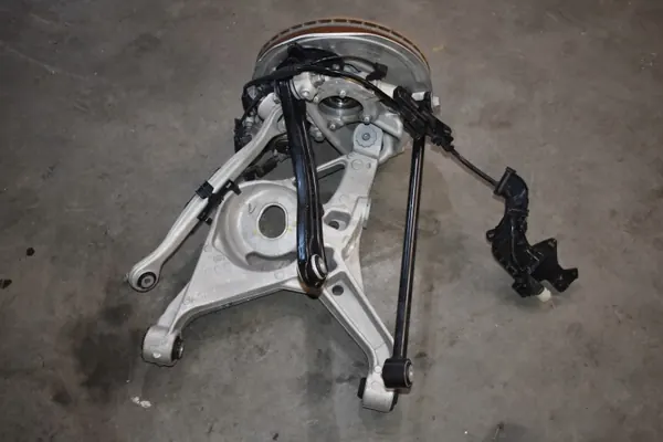 Suspensión trasera derecha OEM A0009059413 Mercedes X167 image 3