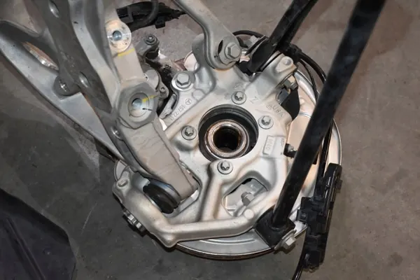 Suspensión trasera derecha OEM A0009059413 Mercedes X167 image 6