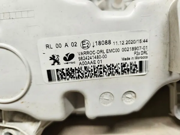 FARO DE NEBLINA LED DRL ESQUERDO PEUGEOT 208 II 2008 image 3