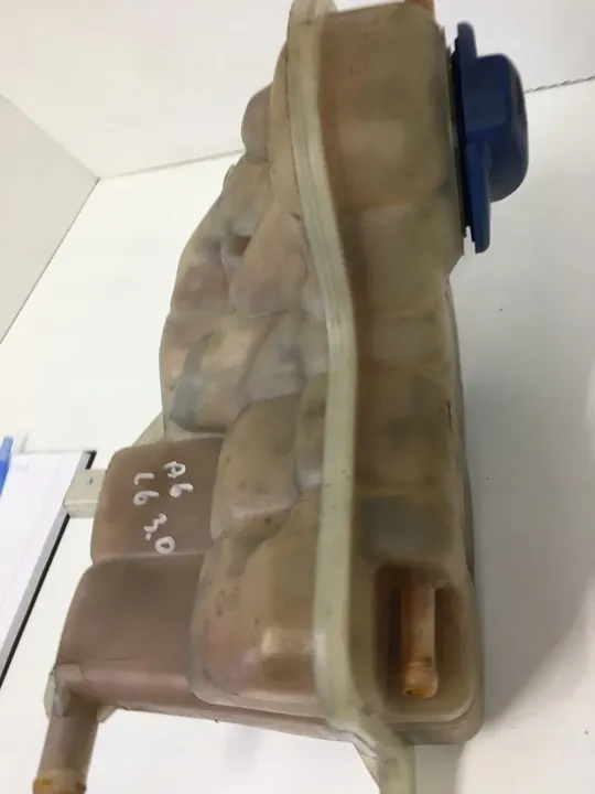 Kylvätskereservoir Audi A6 C6 4F0121403B image 3