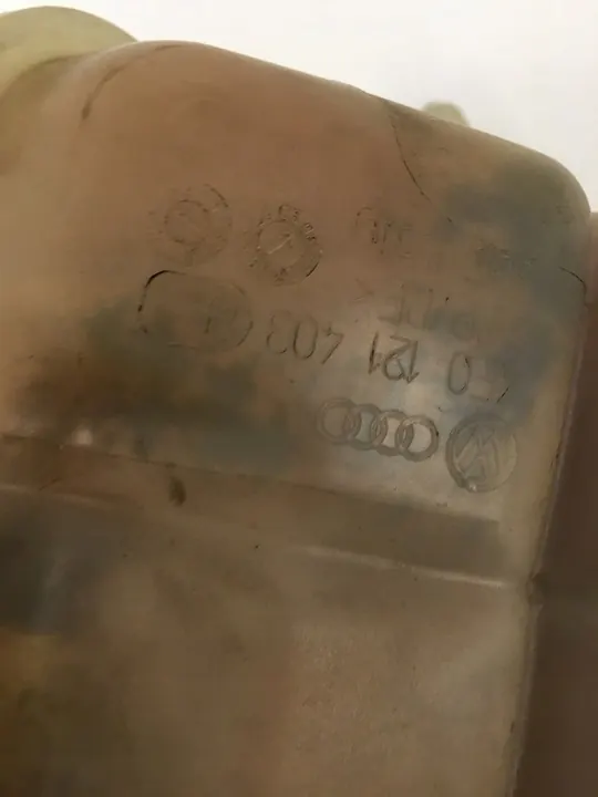 Kylvätskereservoir Audi A6 C6 4F0121403B image 7