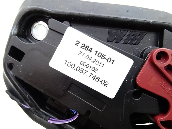 BMW M5 F10 vaihteiston lukkolaite OEM 2284105 image 4