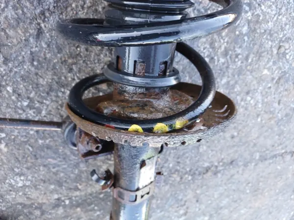 Amortecedor Dianteiro Esquerdo OEM LUK1026 para Skoda Fabia image 3