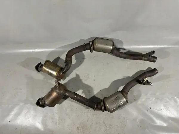 Catalyseur OEM 7P0254301S pour Porsche Cayenne image 2