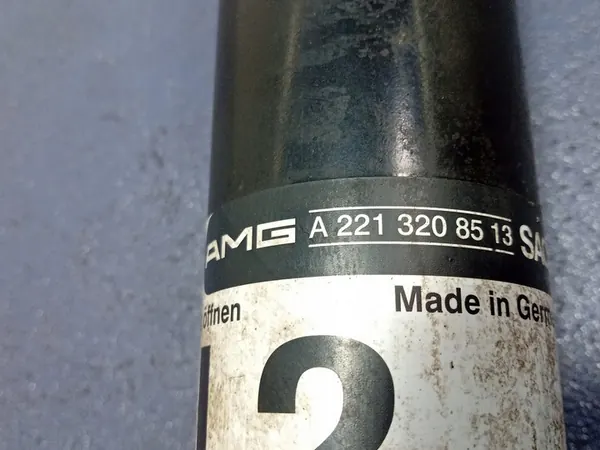 Bakre vänstra stötdämpare CL W216 AMG A2213208513 image 4