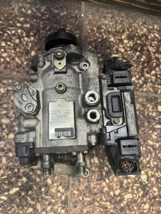 Bosch insprutningspump OEM 0470504203 för Opel Signum image 2