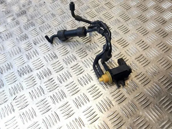 Vanne de vide VW JETTA III 2.0L Diesel 2015 1N0906627B image 1