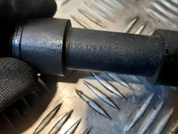 Vanne de vide VW JETTA III 2.0L Diesel 2015 1N0906627B image 3