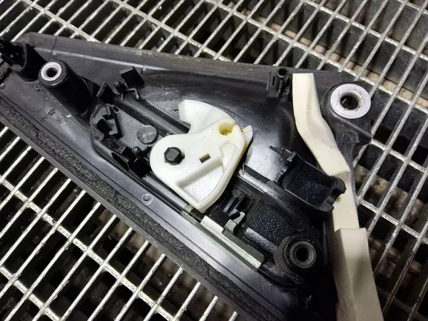 Takaluukun oikea kahva RENAULT CLIO IV 806064967R image 5