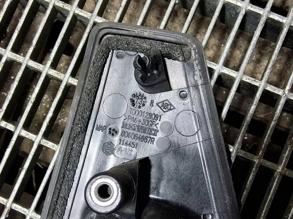 Takaluukun oikea kahva RENAULT CLIO IV 806064967R image 6