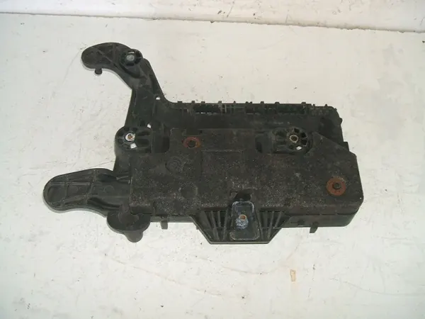OEM 1K0915333H accubak voor VW Passat B7 image 3