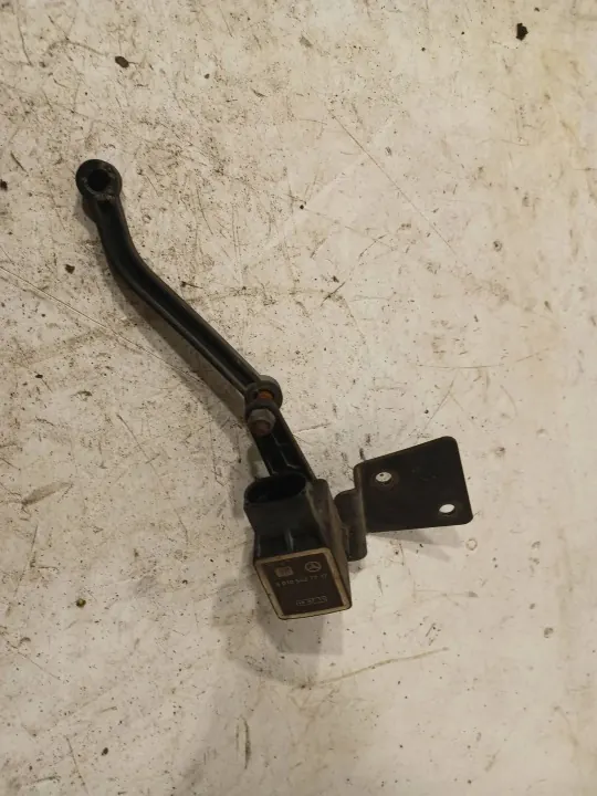 Sensor suspensión neumática delantera OEM A0105427717 Mercedes image 2