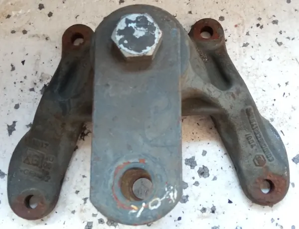 Support de ressort Mercedes Axor Atego OEM A9413250003 image 2