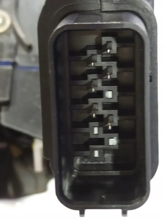 VOLVO XC60 Rechte Vordertürschloss 08- image 6