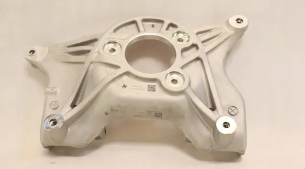 Soporte de amortiguador delantero derecho Tesla OEM 1044376-00-C image 3