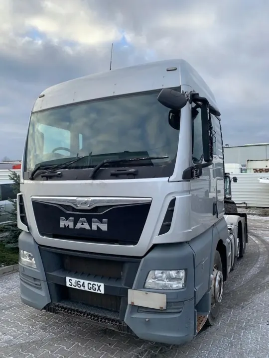 Estrutura de cabine dormitório MAN TGX - Peça OEM usada image 2