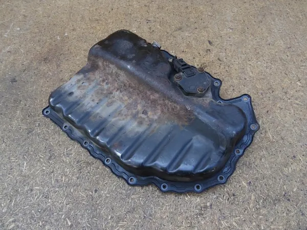 AUDI A3 8P GOLF VI 2.0 TFSI Oljetank Sensor 06J103600E image 2