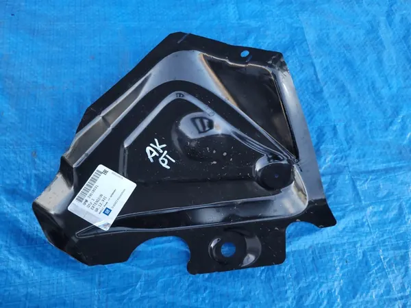 OPEL Astra K Suporte de Para-choque Traseiro Direito 39018031 image 2