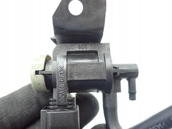 Unterdruckventil OEM 1J0906283C für VW Golf V 1.9 TDI image 3