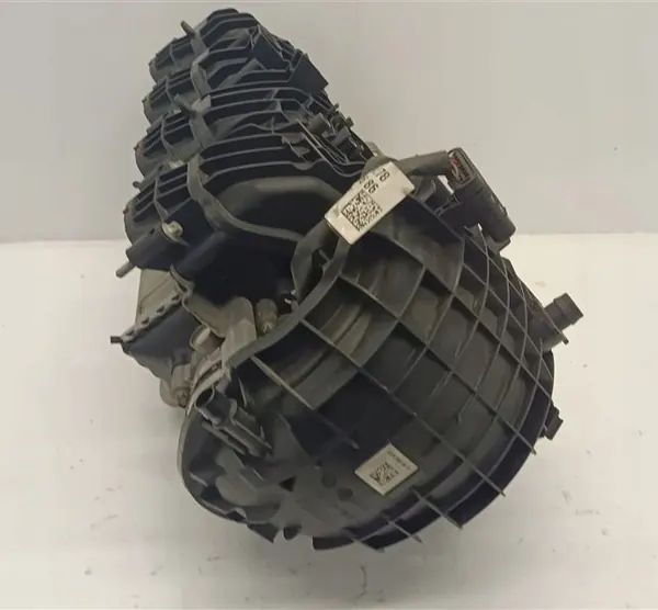 Inlaatspruitstuk intercooler Mercedes CLS 500 4.7 V8 image 6