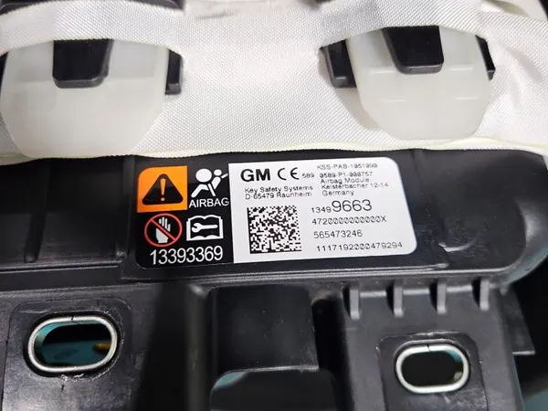 OEM IMPRK1526751 Salpicadero airbag pasajero Opel Astra V image 10
