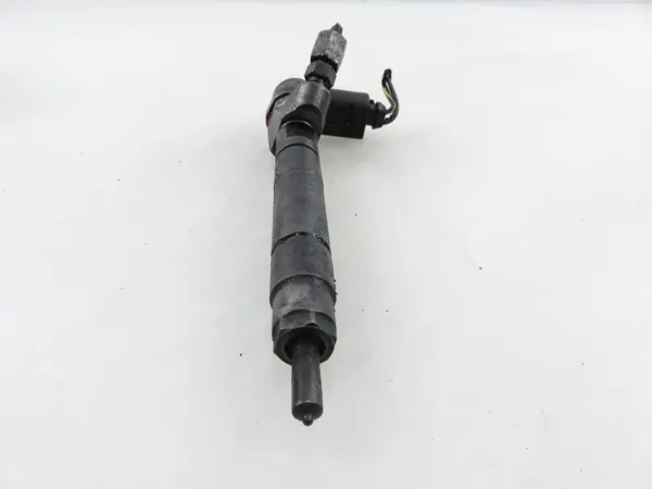 Injecteur Mercedes OEM 6130700887 - Pièce d'Occasion image 3