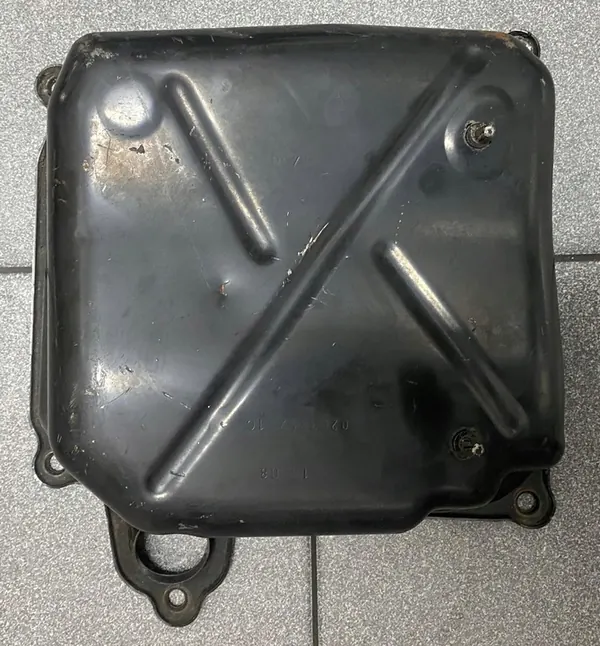 2008 Volkswagen PASSAT B6 Panela de óleo de transmissão 02E325201C image 2