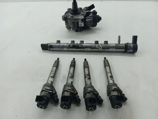 Toyota Avensis T270 2015 Injectieset OEM 044521428 image 2